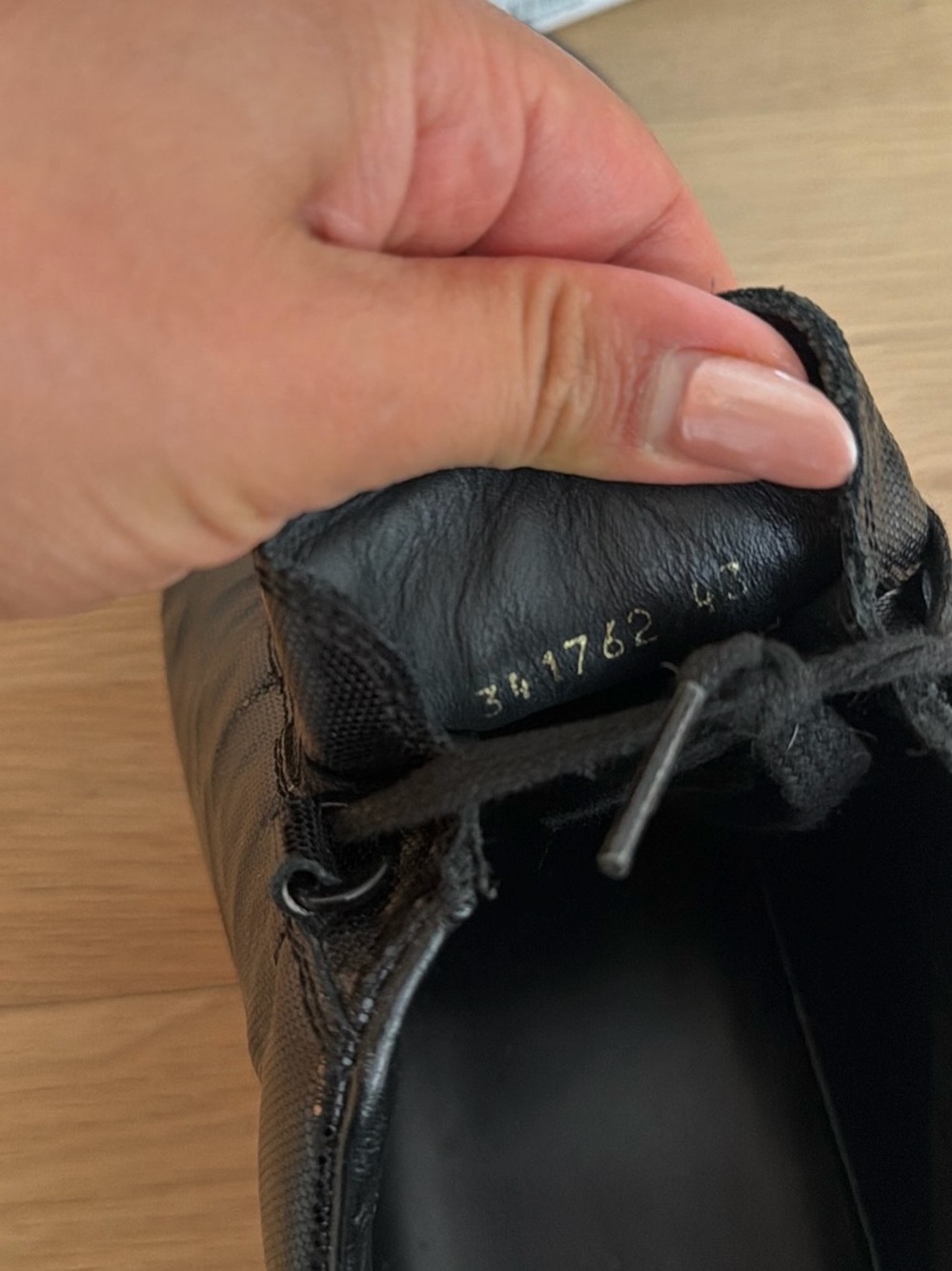Balenciaga Arena Black Low-Top Sneakers - Picture 4 of 4
